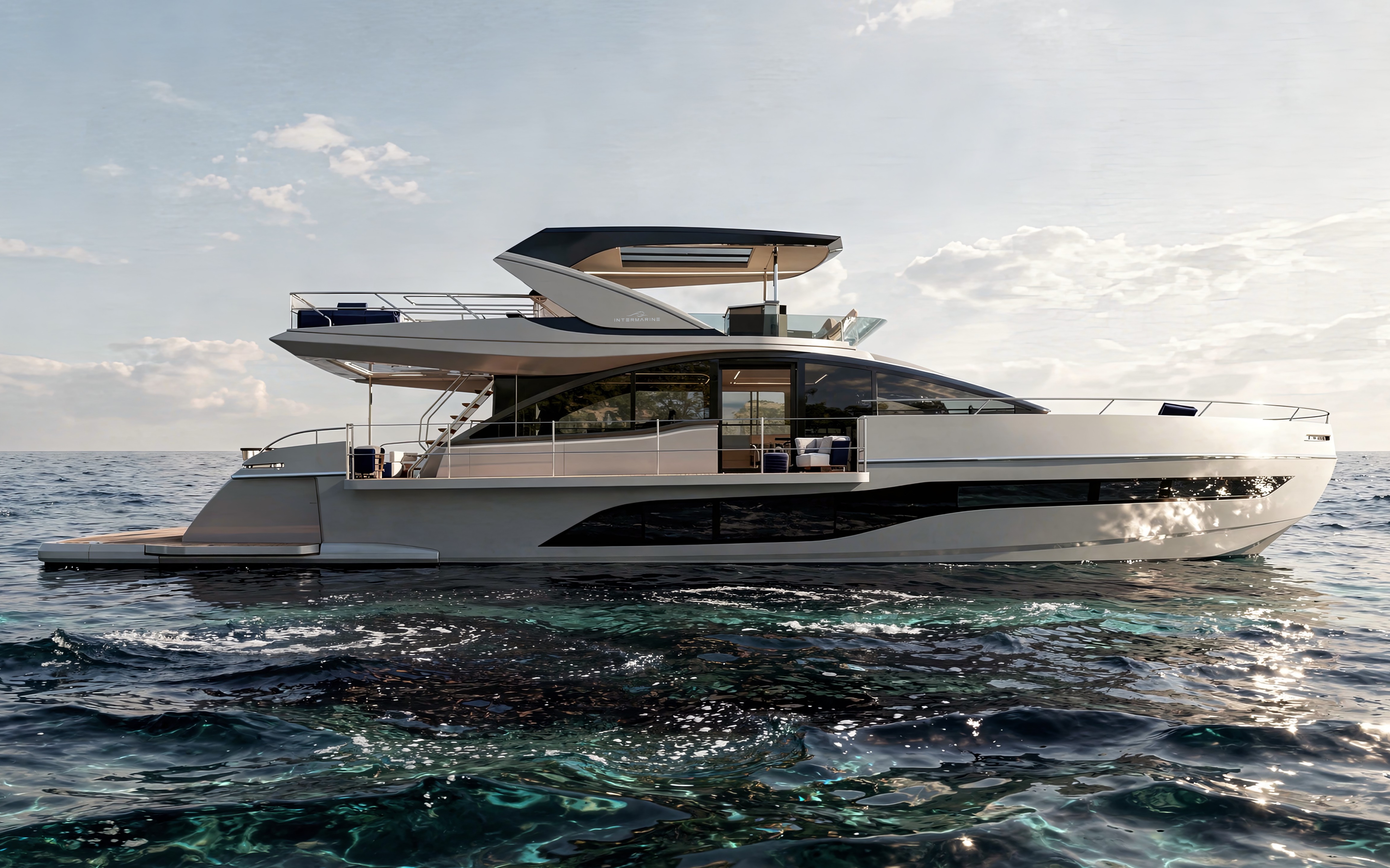 Intermarine 25M perfil